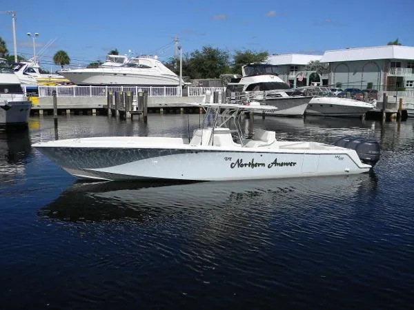 Slide: The Image of SeaVee 39 2013 - 3