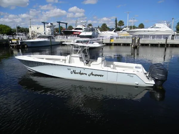 Slide: The Image of SeaVee 39 2013 - 7