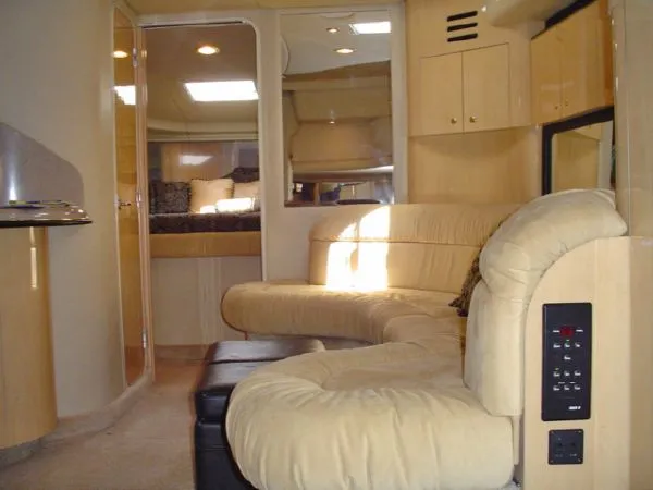 Slide: The Image of Sea Ray 380 Sundancer 1999 - 3