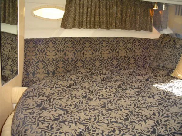 Slide: The Image of Sea Ray 380 Sundancer 1999 - 8
