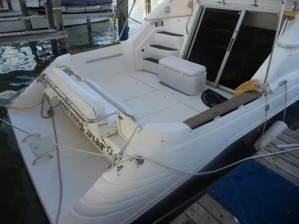 Slide: The Image of Sea Ray 350 Express Bridge 1994 - 4
