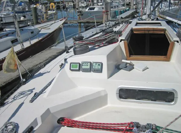 Slide: The Image of C&C 37/40 Wing Keel (Model 37R) 1990 - 5