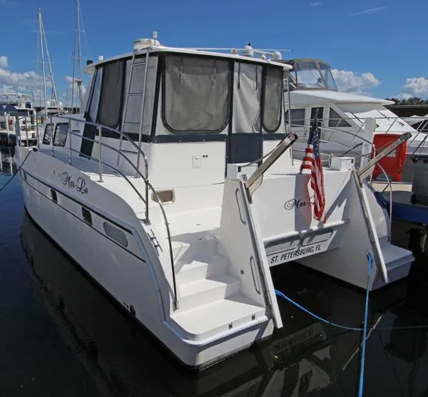 Slide: The Image of Endeavour Trawlercat 38 2004 - 3