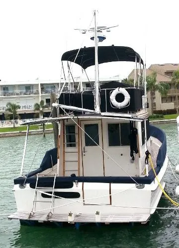 Slide: The Image of Grand Banks 32 Sedan 1987 - 9