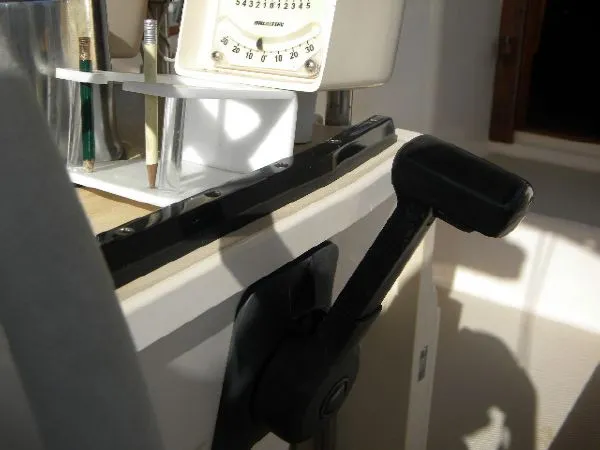 Slide: The Image of Island Packet 37 IP Cruiser 1995 - 10