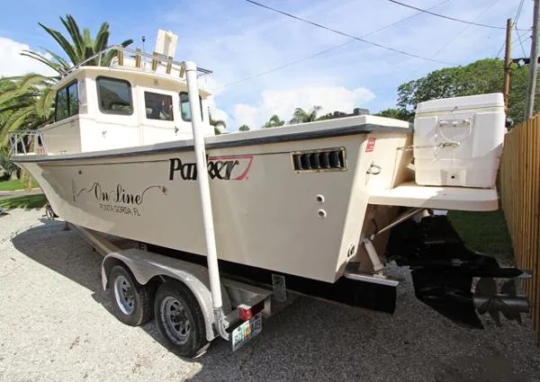 Slide: The Image of Parker Marine 2520 Deep Vee Sport Cabin 2001 - 3