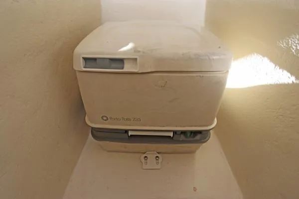 Slide: The Image of Parker Marine 2520 Deep Vee Sport Cabin 2001 - 9