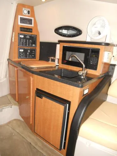 Slide: The Image of Regal 2665 Commodore 2002 - 4