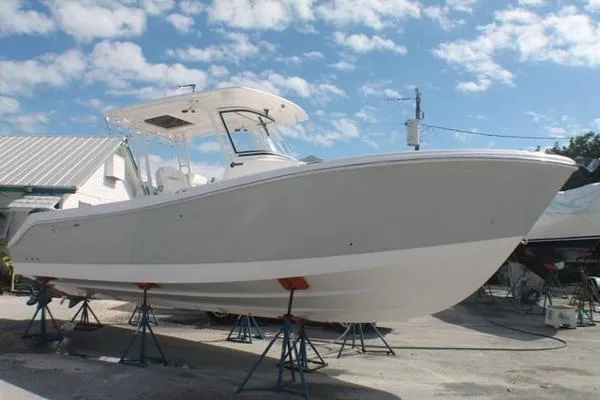 Slide: The Image of Edgewater 280CC 2015 - 1