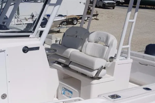 Slide: The Image of Edgewater 280CC 2015 - 6