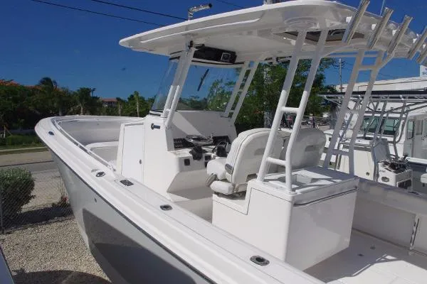 Slide: The Image of Edgewater 280CC 2015 - 8