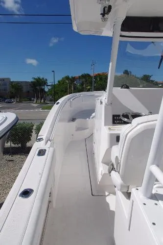 Slide: The Image of Edgewater 280CC 2015 - 9