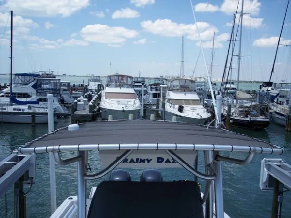 Slide: The Image of Wellcraft 252 Fisherman 2006 - 5