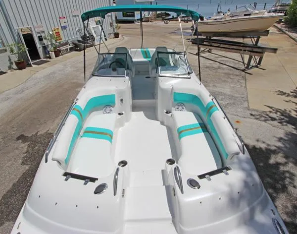 Slide: The Image of Splendor 240 Sunsport 2006 - 9