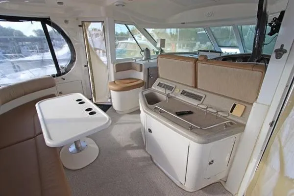 Slide: The Image of Sea Ray 390 Motor Yacht 2003 - 6