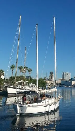 Slide: The Image of Herreshoff 31 Cat Ketch 1985 - 1