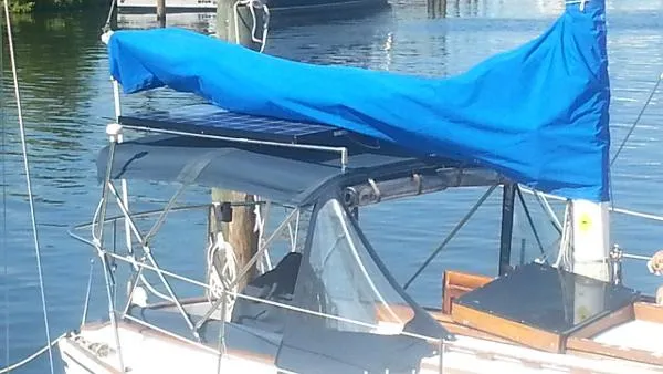 Slide: The Image of Herreshoff 31 Cat Ketch 1985 - 10