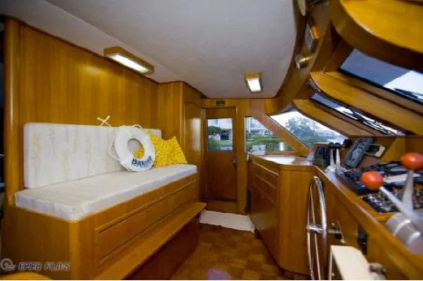 Slide: The Image of Cheoy Lee Cockpit Motoryacht 1990 - 10