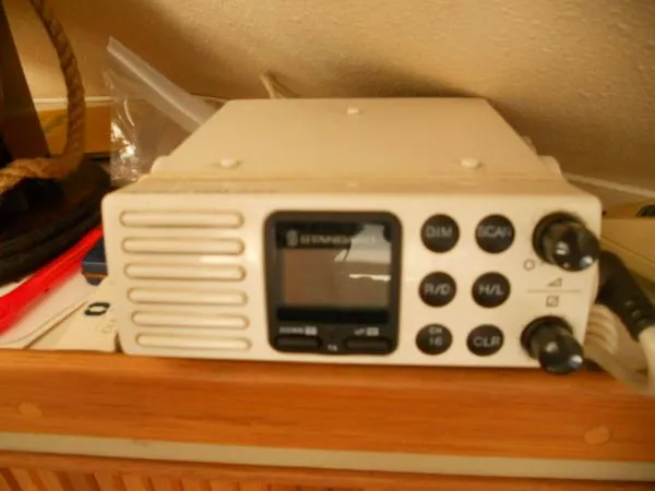 Slide: The Image of Bertram 37 Convertible 1989 - 6