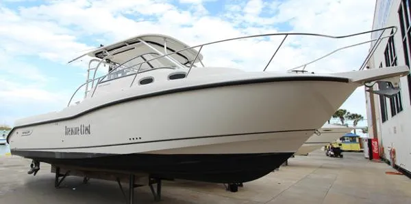 Slide: The Image of Boston Whaler 305 Conquest 2006 - 0