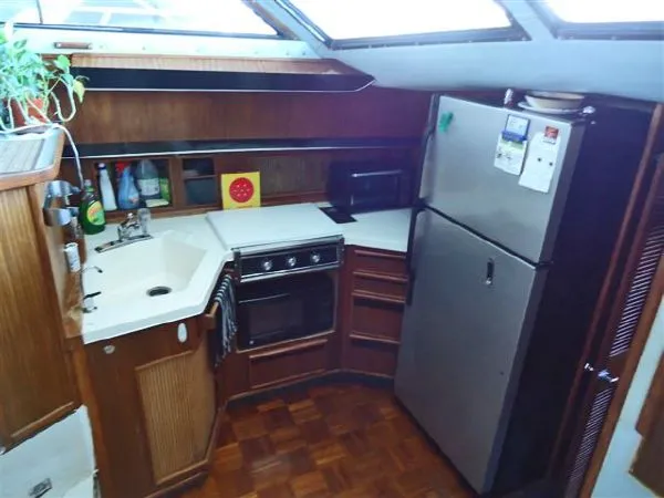 Slide: The Image of Sea Ray 415 Aft Cabin 1988 - 6