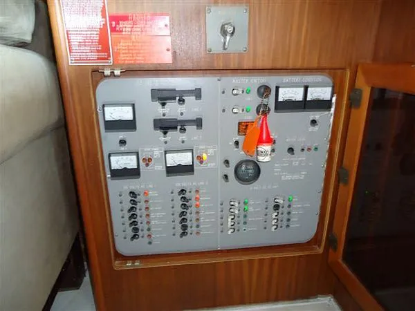 Slide: The Image of Sea Ray 415 Aft Cabin 1988 - 8