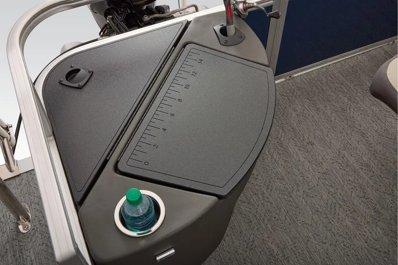 Slide: The Image of Sun Tracker Bass Buggy 18 DLX 2026 - 82