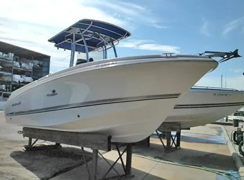 Slide: The Image of Wellcraft 252 Fisherman 2004 - 2