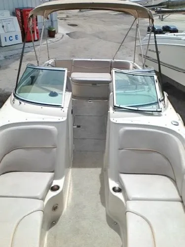 Slide: The Image of Sea Ray 240 Sundeck 2001 - 6