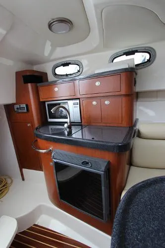 Slide: The Image of Boston Whaler 305 Conquest 2006 - 10