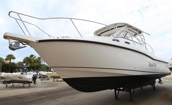 Slide: The Image of Boston Whaler 305 Conquest 2006 - 2