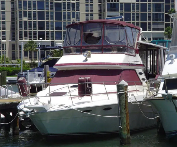 Slide: The Image of Sea Ray 410 Aft Cabin 1987 - 0