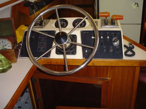 Slide: The Image of Sea Ray 410 Aft Cabin 1987 - 10