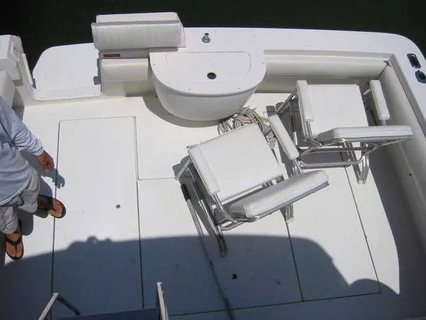 Slide: The Image of Sea Ray 310 Sport Bridge 1992 - 6