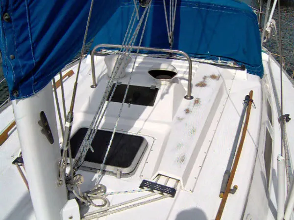 Slide: The Image of Hunter Sloop 1984 - 7