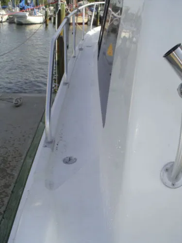 Slide: The Image of Mainship Sedan Bridge-HARD TOP & DIESELS 1995 - 5