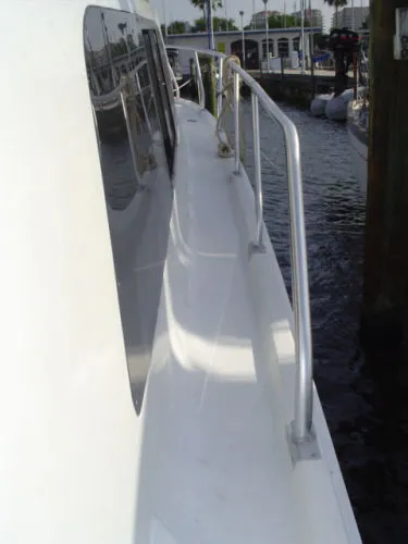 Slide: The Image of Mainship Sedan Bridge-HARD TOP & DIESELS 1995 - 6