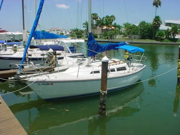Slide: The Image of Catalina 27 sloop 1985 - 0