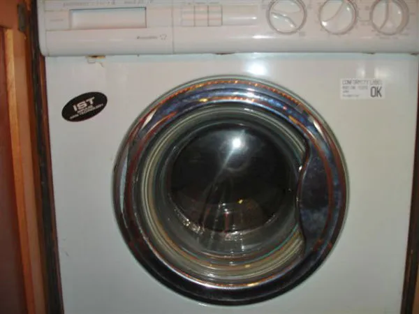 Slide: The Image of Sea Ray 36 Aft Cabin 1985 - 10