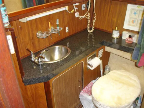 Slide: The Image of Sea Ray 36 Aft Cabin 1985 - 2