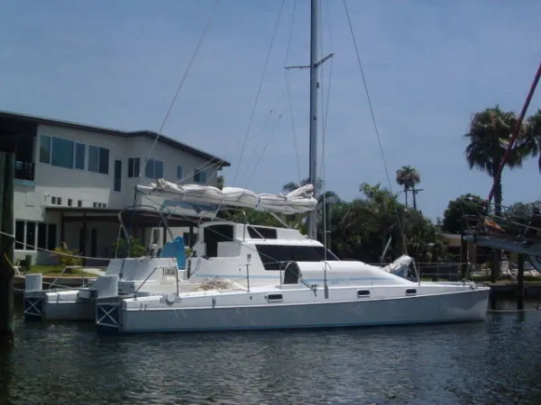 Slide: The Image of Endeavour Sport Cat 36 1995 - 0