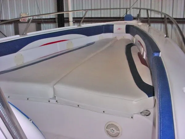 Slide: The Image of Donzi 35 ZF 2000 - 9