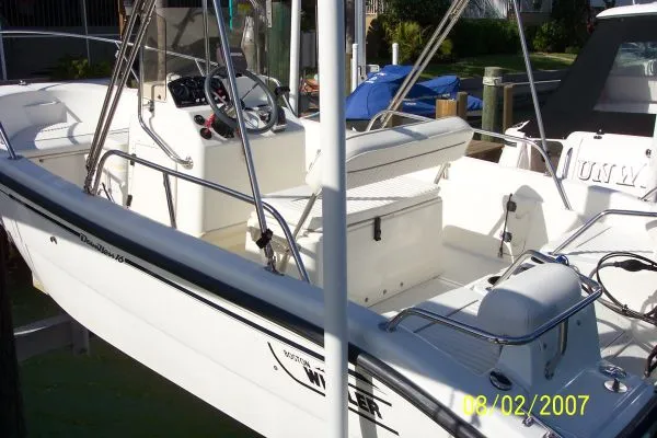Slide: The Image of Boston Whaler 160 Dauntless 2001 - 9