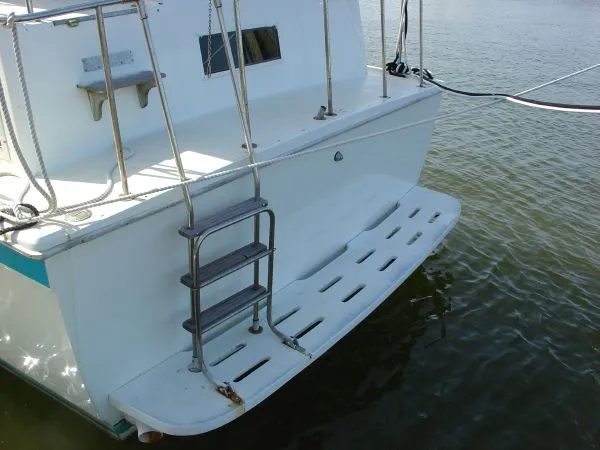 Slide: The Image of Chris-Craft 381 Catalina 1982 - 3