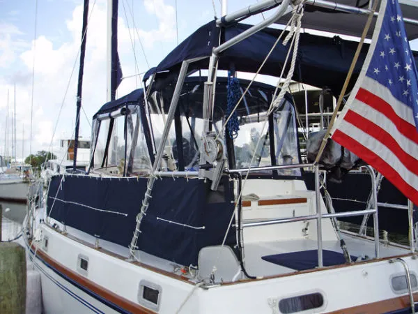 Slide: The Image of Gulfstar 47 SAILMASTER-CENTER COCKPIT-GREAT LIVE-ABOARD! 1980 - 3