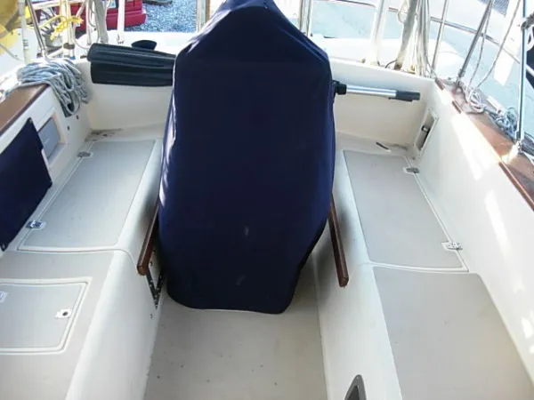 Slide: The Image of Island Packet 38 Cutter 1988 - 2