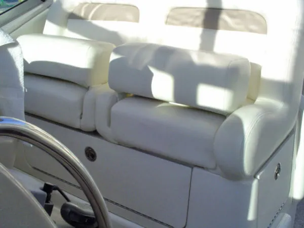 Slide: The Image of Sea Ray 320 Sundancer 2003 - 6