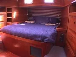Slide: The Image of Endeavour CC-BLUE WATER-SHOAL DRAFT KEEL! 1985 - 10