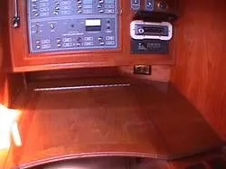 Slide: The Image of Endeavour CC-BLUE WATER-SHOAL DRAFT KEEL! 1985 - 11