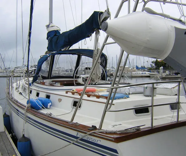 Slide: The Image of Endeavour CC-BLUE WATER-SHOAL DRAFT KEEL! 1985 - 3